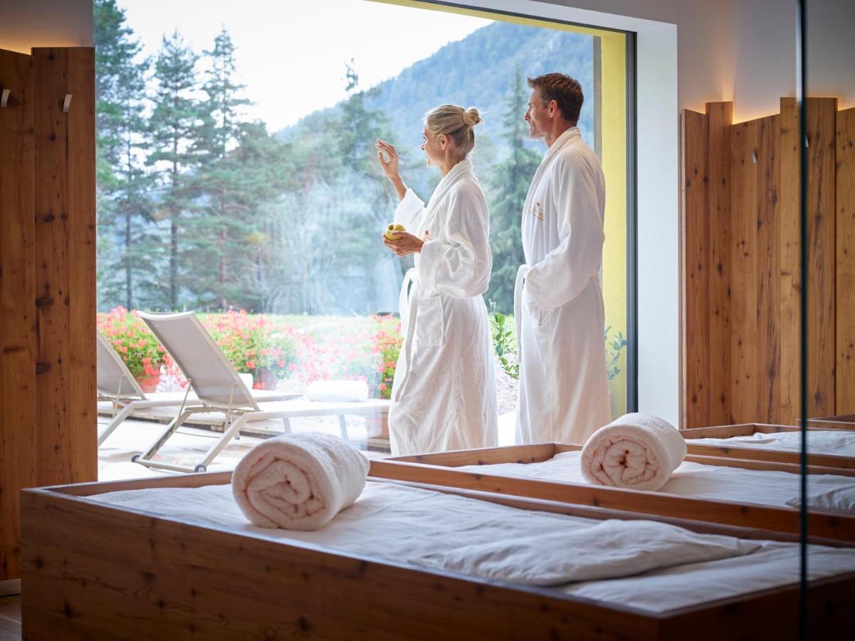 Hotel Shandranj Tesero Eksteriør bilde